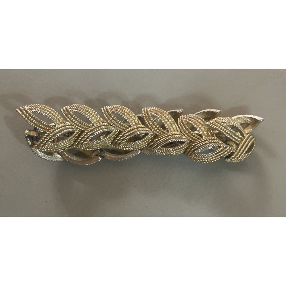 Vintage Trifari Gold Tone Cream Enamel Bracelet  Signed